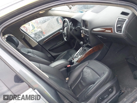 2012 Audi Q5 2.0T Premium Plus with VIN WA1LFAFP1CA047102, listed as a IAAI auction lot 41958116 with 171,619 mi miles. Bid and sale history available at carsss.com. Image 5.