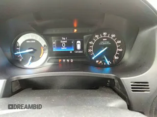 2017 Ford Police Interceptor Utility z VIN 1FM5K8AR4HGD25759, wystawiony jako IAAI lot #41668078 z przebiegiem 100 108 mil mil oraz . Historia ofert i sprzedaży dostępna na DreamBid. Obrazek 7.