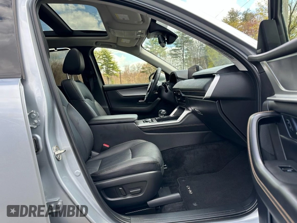 2024 Mazda CX-90 3.3 Turbo Premium with VIN JM3KKDHD0R1162534, listed as a Copart auction lot 54548025 with 14,954 mi miles and Salvage Title. Bid and sale history available at carsss.com. Image 8.