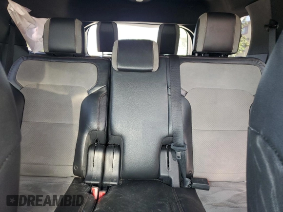 2017 Ford Explorer XLT with VIN 1FM5K7D81HGC29682, listed as a Copart auction lot 53602095 with 102,496 mi miles and Salvage Title. Bid and sale history available at DreamBid. Image 10.
