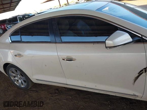 2010 Buick LaCrosse CXS with VIN 1G4GE5GV0AF284805, listed as a IAAI auction lot 42298413 with 159,189 mi miles and . Bid and sale history available at DreamBid. Image 13.