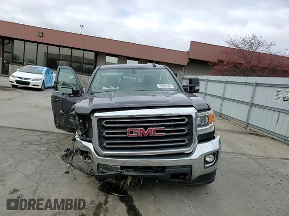 2016 GMC Sierra 2500HD SLE z VIN 1GT12SE84GF140066, wystawiony jako Copart lot #79395364 z przebiegiem 180 890 mil mil oraz Szkoda całkowita • Salvage title. Historia ofert i sprzedaży dostępna na DreamBid. Obrazek 11.