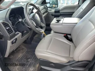 2021 Ford F-350 XL z VIN 1FT8W3BT2MED91672, wystawiony jako Copart lot #45322625 z przebiegiem 58 029 mil mil oraz Szkoda całkowita • Salvage title. Historia ofert i sprzedaży dostępna na DreamBid. Obrazek 7.