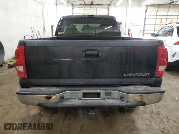 2004 Chevrolet Silverado 1500 with VIN 1GCEK19T54E367178, listed as a Copart auction lot 46606255 with 187,718 mi miles and Salvage Title. Bid and sale history available at DreamBid. Image 6.