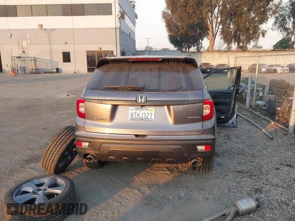 2020 Honda Passport Touring with VIN 5FNYF7H93LB006328, listed as a IAAI auction lot 41283115 with Not Provided miles and . Bid and sale history available at DreamBid. Image 17.