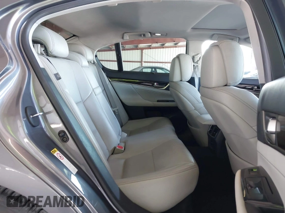 2013 Lexus GS 350 with VIN JTHBE1BL5D5020369, listed as a IAAI auction lot 42127289 with 192,601 mi miles and . Bid and sale history available at DreamBid. Image 8.