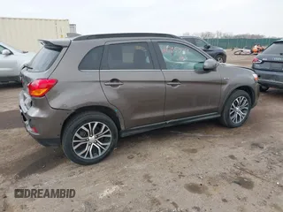 2018 Mitsubishi Outlander SEL z VIN JA4AR4AWXJZ020218, wystawiony jako IAAI lot #41705379 z przebiegiem 113 207 mil mil oraz . Historia ofert i sprzedaży dostępna na DreamBid. Obrazek 4.