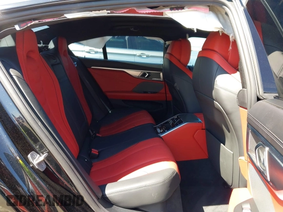 2022 BMW 8 Series 840i with VIN WBAGV2C06NCH71589, listed as a IAAI auction lot 41852263 with Not Provided miles and . Bid and sale history available at carsss.com. Image 8.