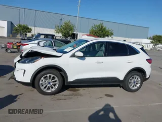 2021 Ford Escape SE Hybrid with VIN 1FMCU9BZ4MUA68247, listed as a IAAI auction lot 42353179 with 132,651 mi miles and . Bid and sale history available at DreamBid. Image 14.