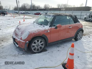 2006 MINI Convertible S with VIN WMWRH33536TF88105, listed as a Copart auction lot 44907995 with 45,184 mi miles and Salvage Title. Bid and sale history available at DreamBid. Image 1.