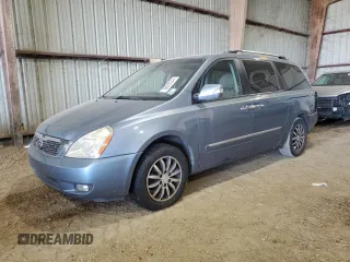 2011 Kia Sedona EX with VIN KNDMH4C78B6375130, listed as a Copart auction lot 68805044 with 151,924 mi miles and Salvage Title. Bid and sale history available at carsss.com. Image 1.
