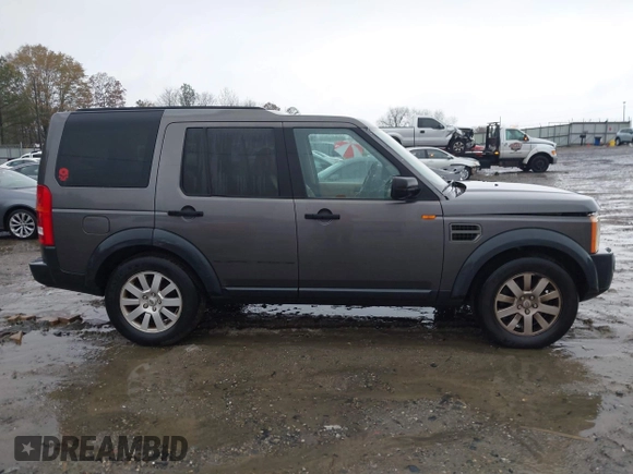 2006 Land Rover LR3 SE with VIN SALAD25466A358134, listed as a IAAI auction lot 41042605 with 237,024 mi miles. Bid and sale history available at carsss.com. Image 13.