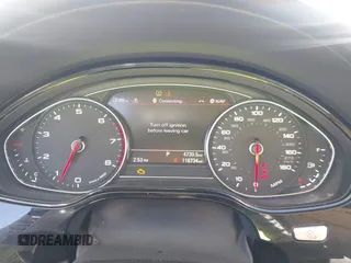 2014 Audi A8 3.0T z VIN WAURGAFDXEN006902, wystawiony jako IAAI lot #41099662 z przebiegiem 118 734 mil mil oraz . Historia ofert i sprzedaży dostępna na DreamBid. Obrazek 7.