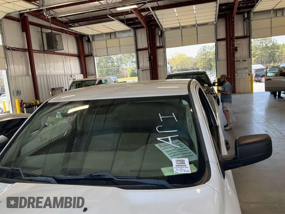 2017 Ram 1500 Tradesman с VIN 3C6JR6DG0HG776907, выставлен на аукционе IAAI как лот 42743426 с пробегом 162 492 миль миль и . История ставок и продаж доступна на DreamBid. Изображение 8.
