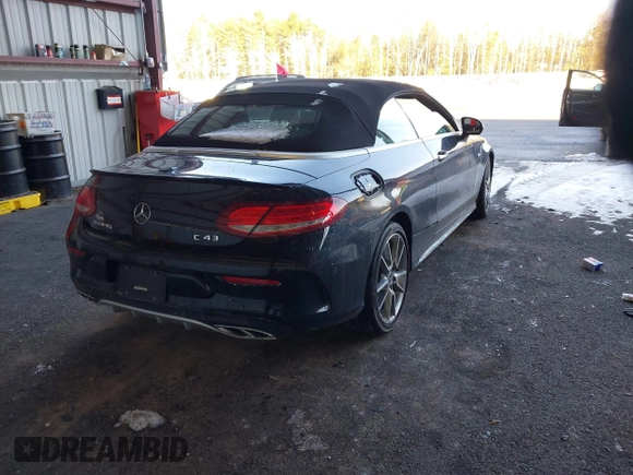 2017 Mercedes-Benz C 43 AMG z VIN WDDWK6EB4HF479202, wystawiony jako IAAI lot #41432277 z przebiegiem 50 378 mil mil oraz . Historia ofert i sprzedaży dostępna na DreamBid. Obrazek 4.