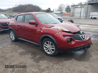 2013 Nissan Juke SL z VIN JN8AF5MV7DT224221, wystawiony jako IAAI lot #41833402 z przebiegiem 105 760 mil mil oraz . Historia ofert i sprzedaży dostępna na DreamBid. Obrazek 1.
