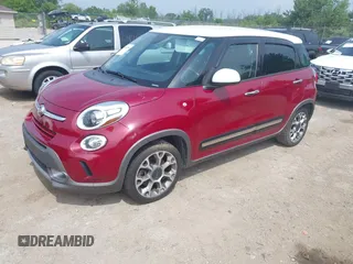 2015 FIAT 500L Urbana Trekking z VIN ZFBCFADH6FZ030774, wystawiony jako IAAI lot #42687006 z przebiegiem 76 193 mil mil oraz . Historia ofert i sprzedaży dostępna na DreamBid. Obrazek 2.