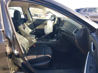 2015 Mazda Mazda6 i Sport with VIN JM1GJ1U60F1163055, listed as a IAAI auction lot 41587300 with 147,927 mi miles. Bid and sale history available at carsss.com. Image 5.