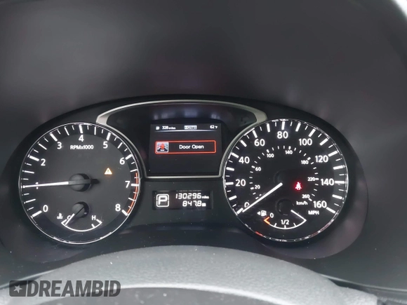 2014 Nissan Pathfinder SL with VIN 5N1AR2MM0EC663878, listed as a IAAI auction lot 42060502 with 130,296 mi miles. Bid and sale history available at carsss.com. Image 7.