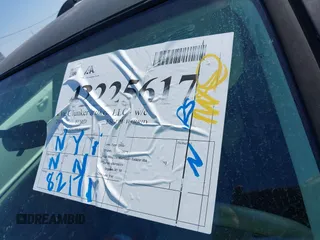 2008 Ford Escape Hybrid z VIN 1FMCU49H38KB35597, wystawiony jako IAAI lot #42225617 z przebiegiem 82 171 mil mil oraz . Historia ofert i sprzedaży dostępna na DreamBid. Obrazek 12.