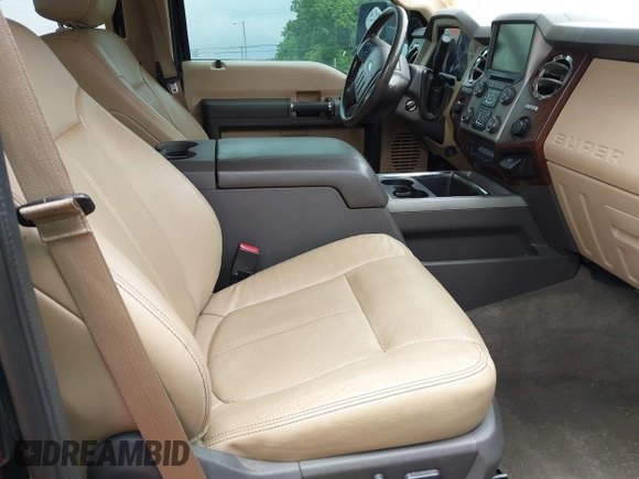 2013 Ford F-250 XL with VIN 1FT7W2BT4DEA89452, listed as a IAAI auction lot 42281039 with 152,533 mi miles and . Bid and sale history available at DreamBid. Image 5.