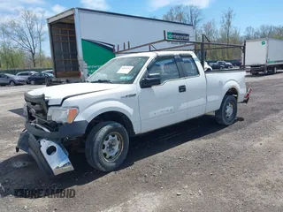 2014 Ford F-150 XL with VIN 1FTFX1CF8EFA94564, listed as a IAAI auction lot 40656243 with 184,667 mi miles. Bid and sale history available at carsss.com. Image 2.