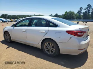 2015 Hyundai Sonata 2.4L SE with VIN 5NPE24AF1FH183141, listed as a Copart auction lot 54009325 with 208,047 mi miles and Salvage Title. Bid and sale history available at carsss.com. Image 2.