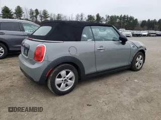 2017 MINI Convertible Cooper z VIN WMWWG5C32H3C99588, wystawiony jako Copart lot #49581565 z przebiegiem 137 798 mil mil oraz Szkoda całkowita • Salvage title. Historia ofert i sprzedaży dostępna na DreamBid. Obrazek 3.