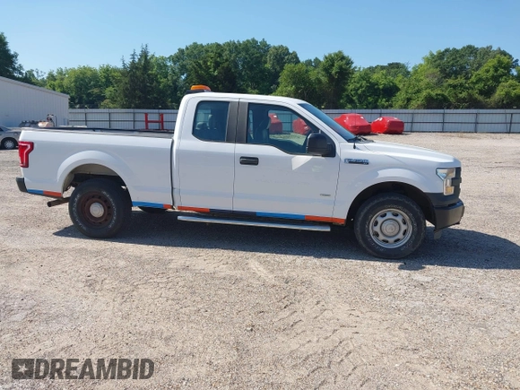 2015 Ford F-150 XLT z VIN 1FTEX1EP5FKD38178, wystawiony jako IAAI lot #42215342 z przebiegiem 216 447 mil mil oraz . Historia ofert i sprzedaży dostępna na DreamBid. Obrazek 14.