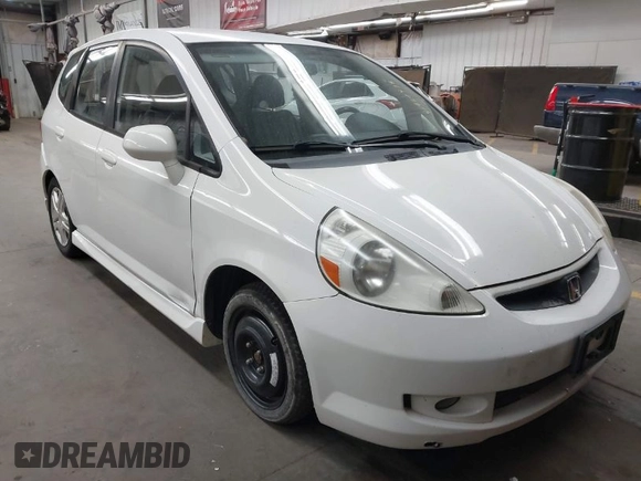 2007 Honda Fit Sport with VIN JHMGD38677S028159, listed as a IAAI auction lot 41960438 with 164,212 mi miles. Bid and sale history available at carsss.com. Image 1.