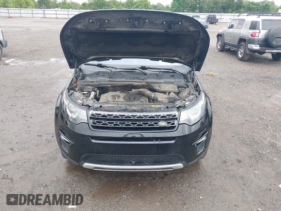 2017 Land Rover Discovery Sport HSE z VIN SALCR2BG1HH689304, wystawiony jako IAAI lot #42227373 z przebiegiem 116 407 mil mil oraz . Historia ofert i sprzedaży dostępna na DreamBid. Obrazek 10.