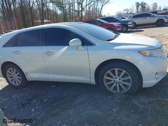 2010 Toyota Venza with VIN 4T3ZA3BB9AU028767, listed as a IAAI auction lot 41736582 with NaN miles. Bid and sale history available at carsss.com. Image 13.