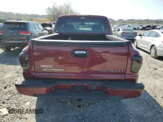 2005 Chevrolet Silverado 1500 Z71 z VIN 1GCEK19BX5Z161954, wystawiony jako Copart lot #51647655 z przebiegiem 213 920 mil mil oraz Szkoda całkowita • Salvage title. Historia ofert i sprzedaży dostępna na DreamBid. Obrazek 6.