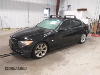 2008 BMW 3 Series 335i с VIN WBAVB73508KY63636, выставлен на аукционе IAAI как лот 42113280 с пробегом 132 419 миль миль и . История ставок и продаж доступна на DreamBid. Изображение 2.