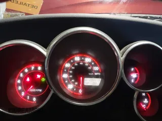 2006 Pontiac Vibe z VIN 5Y2SL65846Z409883, wystawiony jako IAAI lot #41585658 z przebiegiem 299 999 mil mil oraz . Historia ofert i sprzedaży dostępna na DreamBid. Obrazek 7.