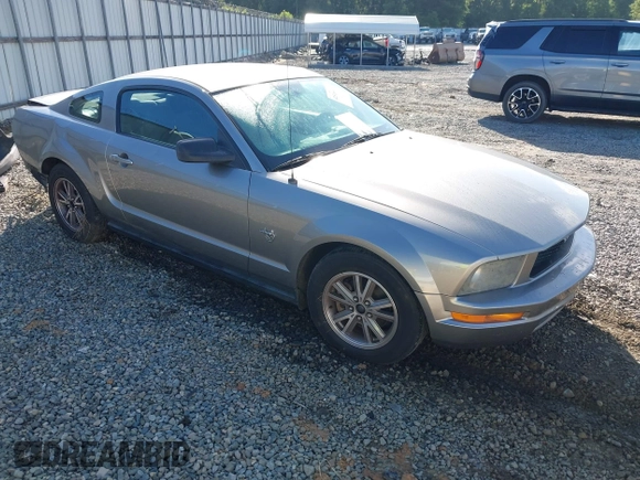 2009 Ford Mustang with VIN 1ZVHT80N495114004, listed as a IAAI auction lot 42518913 with 184,030 mi miles and . Bid and sale history available at DreamBid. Image 1.