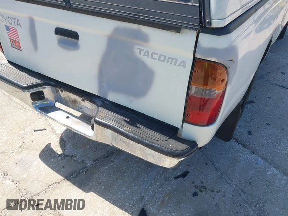 1998 Toyota Tacoma with VIN 4TANL42N2WZ022014, listed as a IAAI auction lot 41721566 with 175,566 mi miles. Bid and sale history available at carsss.com. Image 12.