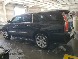 2017 Cadillac Escalade ESV Luxury z VIN 1GYS4HKJ5HR377460, wystawiony jako Copart lot #41507575 z przebiegiem 135 228 mil mil oraz Szkoda całkowita • Salvage title. Historia ofert i sprzedaży dostępna na DreamBid. Obrazek 2.