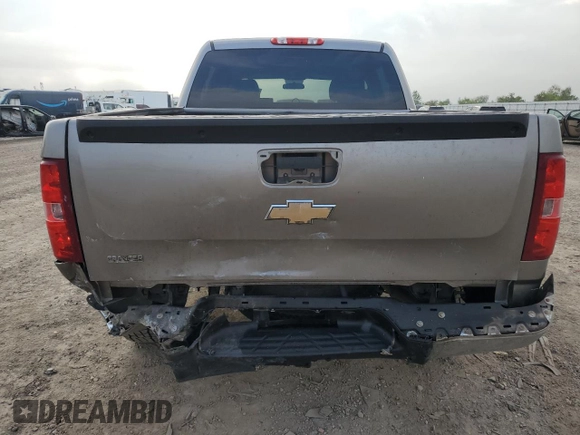 2009 Chevrolet Silverado 1500 LT with VIN 3GCEC23C09G235070, listed as a Copart auction lot 82239964 with 220,631 mi miles and Salvage Title. Bid and sale history available at carsss.com. Image 6.