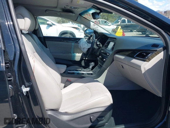 2016 Hyundai Sonata Sport with VIN 5NPE34AF8GH379592, listed as a IAAI auction lot 41964780 with 117,907 mi miles and . Bid and sale history available at DreamBid. Image 5.