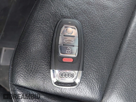 2014 Audi Q5 Premium Plus with VIN WA1LFAFP2EA094299, listed as a IAAI auction lot 41902914 with 131,422 mi miles. Bid and sale history available at carsss.com. Image 11.