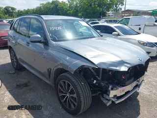 2025 BMW X5 xDrive40i with VIN 5UX23EU07S9Z08417, listed as a IAAI auction lot 42472356 with 7,440 mi miles and . Bid and sale history available at DreamBid. Image 1.