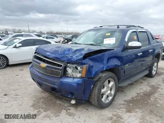 2013 Chevrolet Avalanche LS with VIN 3GNMCEE06DG158690, listed as a IAAI auction lot 41710676 with 1 mi miles. Bid and sale history available at carsss.com. Image 2.