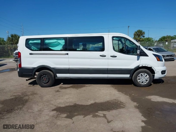 2022 Ford Transit Passenger Wagon XL with VIN 1FBAX2Y86NKA83763, listed as a IAAI auction lot 41858121 with 48,029 mi miles. Bid and sale history available at carsss.com. Image 13.