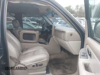 2003 GMC Yukon SLT with VIN 1GKEC13Z43J327937, listed as a IAAI auction lot 41543517 with 277,485 mi miles. Bid and sale history available at carsss.com. Image 5.