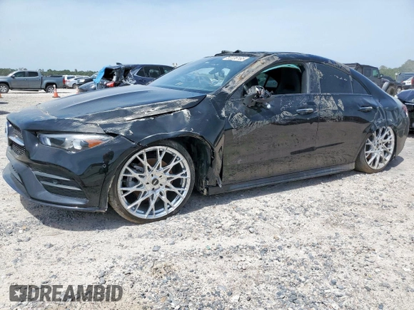 2023 Mercedes-Benz CLA 250 z VIN W1K5J4HB2PN413699, wystawiony jako Copart lot #55136165 z przebiegiem 14 198 mil mil oraz Szkoda całkowita • Salvage title. Historia ofert i sprzedaży dostępna na DreamBid. Obrazek 1.