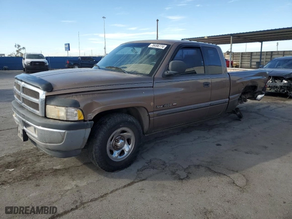 2000 Dodge Ram 1500 with VIN 3B7HC13Z8YM241128, listed as a Copart auction lot 76496774 with 125,929 mi miles and Salvage Title. Bid and sale history available at carsss.com. Image 1.
