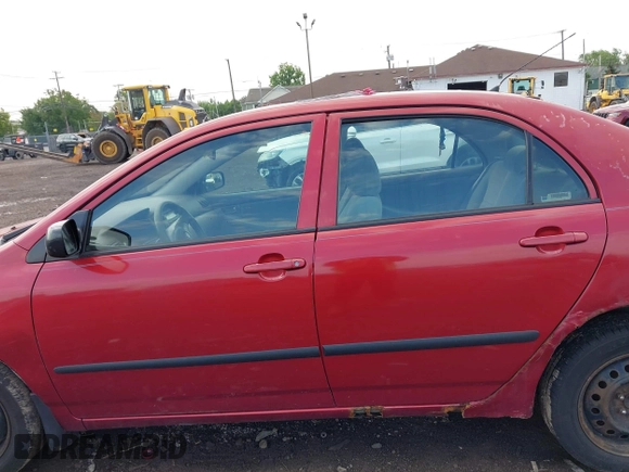 2007 Toyota Corolla CE z VIN 1NXBR32E07Z897893, wystawiony jako IAAI lot #42640244 z przebiegiem 197 575 mil mil oraz . Historia ofert i sprzedaży dostępna na DreamBid. Obrazek 14.