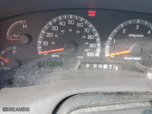 2002 Ford F-150 XLT with VIN 1FTRW07622KD25059, listed as a Copart auction lot 42775905 with 227,545 mi miles and Clean Title. Bid and sale history available at carsss.com. Image 9.
