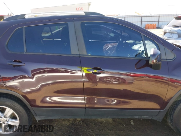2021 Chevrolet Trax LT with VIN KL7CJPSM1MB360646, listed as a IAAI auction lot 41629430 with 84,854 mi miles. Bid and sale history available at carsss.com. Image 13.